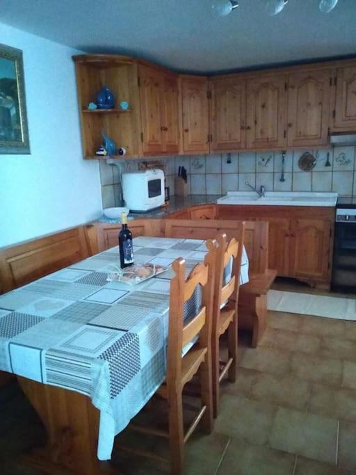 オロゼーイGollai Houseアパートメント エクステリア 写真